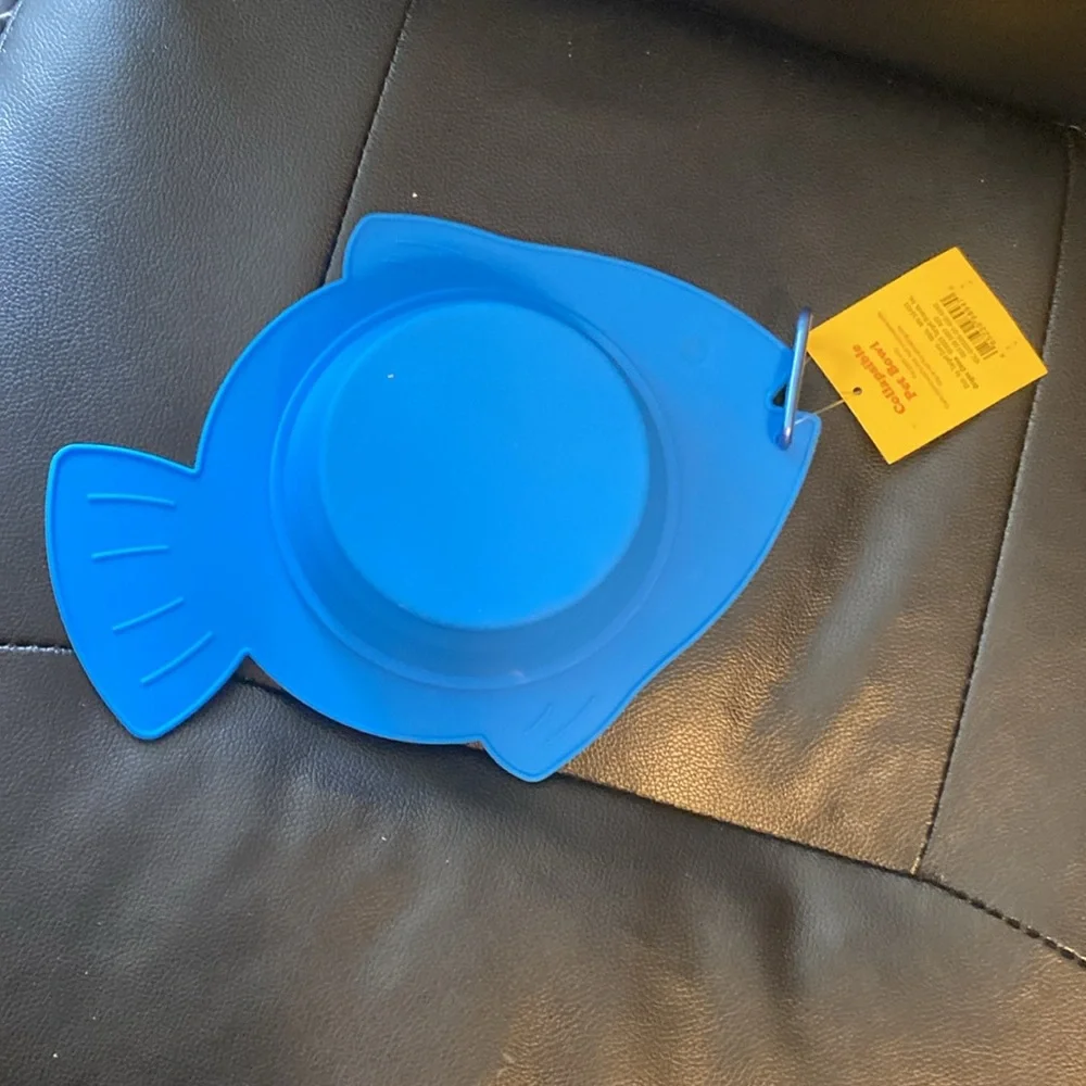 Blue Fish Shaped Pet collapsible Bowel
